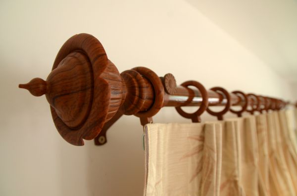 Cost of Curtain Rod Mounting in Rockwall